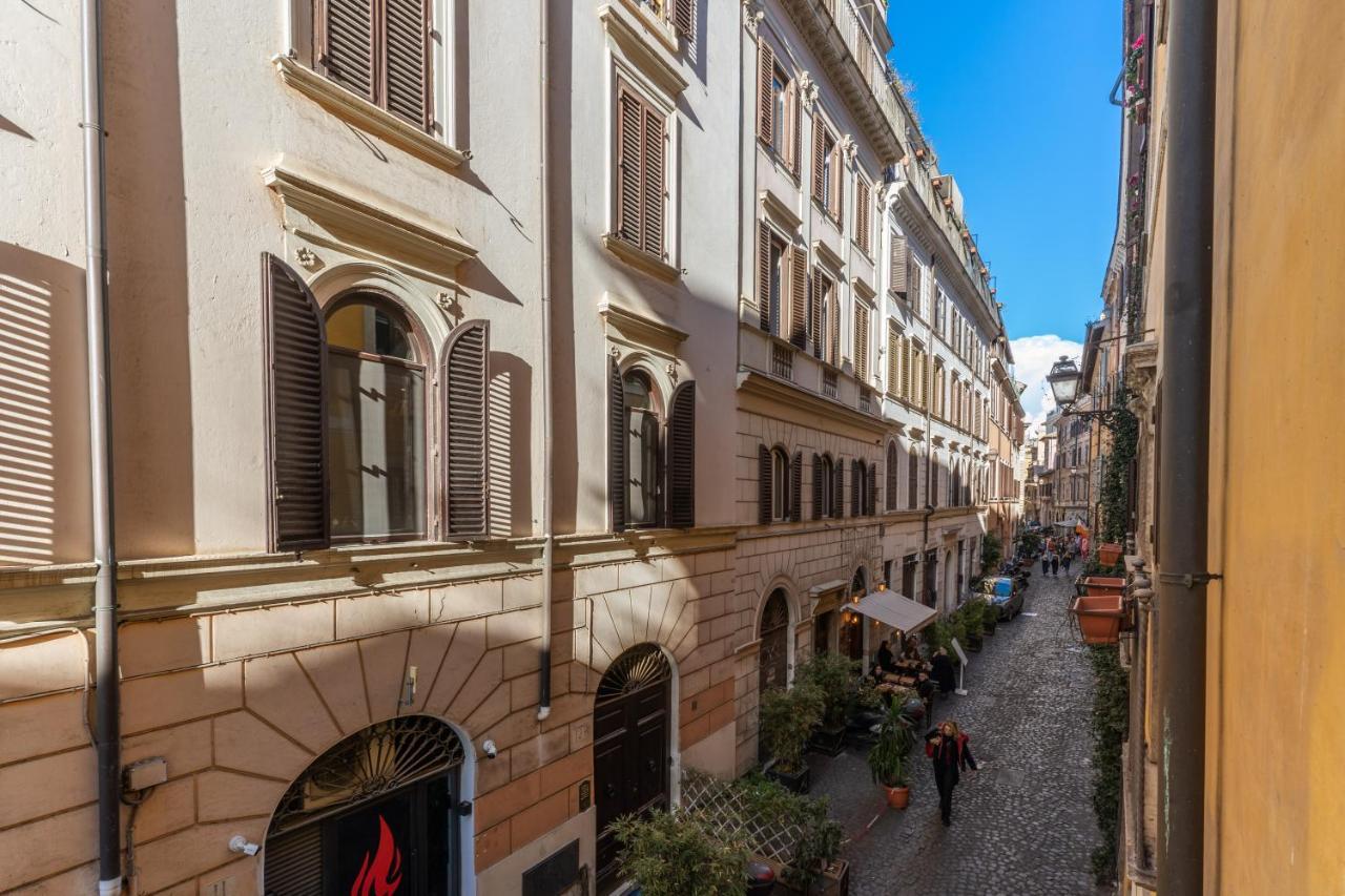 Lovely Spacious Apartment Near The Colosseum Rome Exterior photo